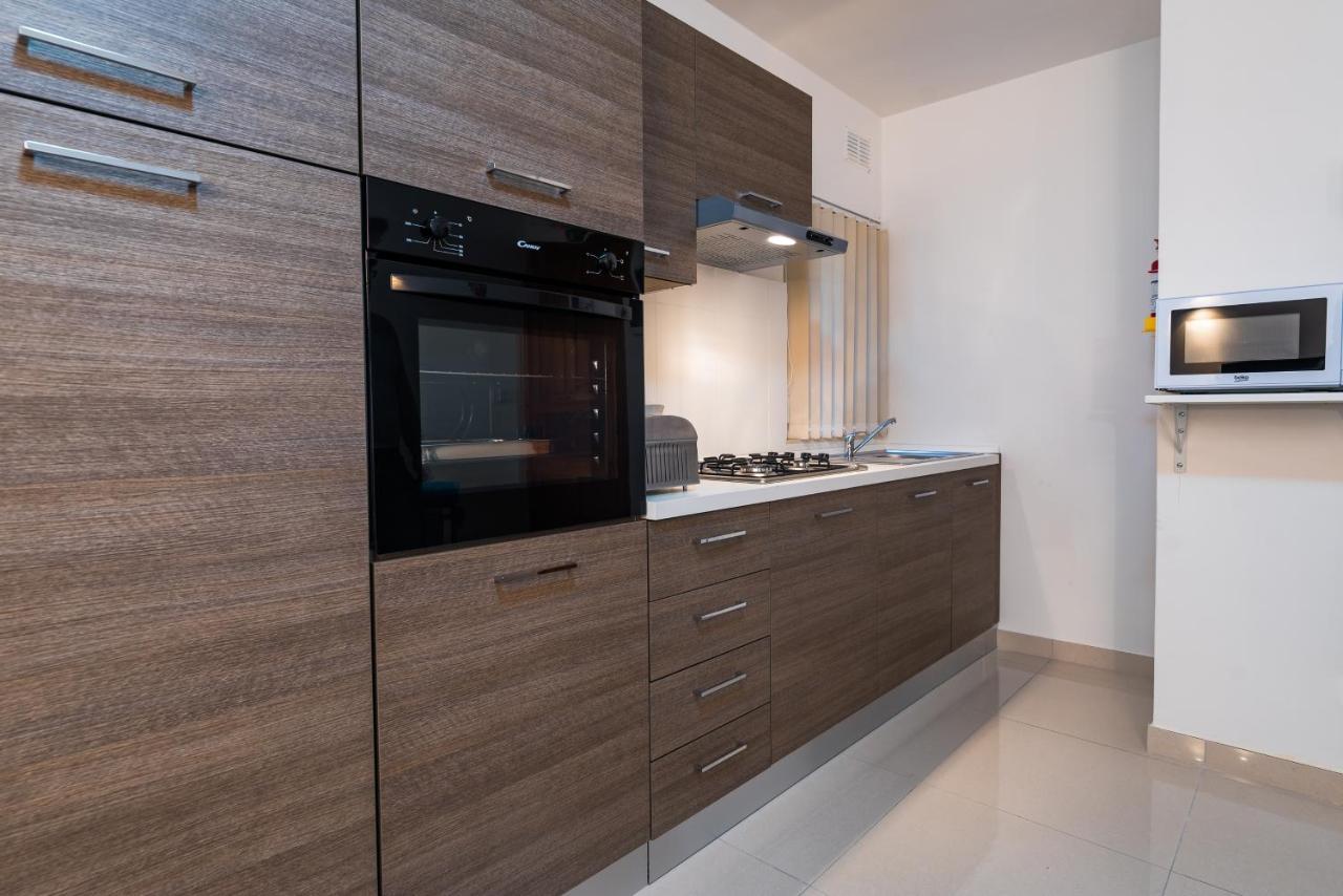 Sh6A- Qawra Prime Location 2 Bedroom Apartment セント・ポールズ・ベイ エクステリア 写真